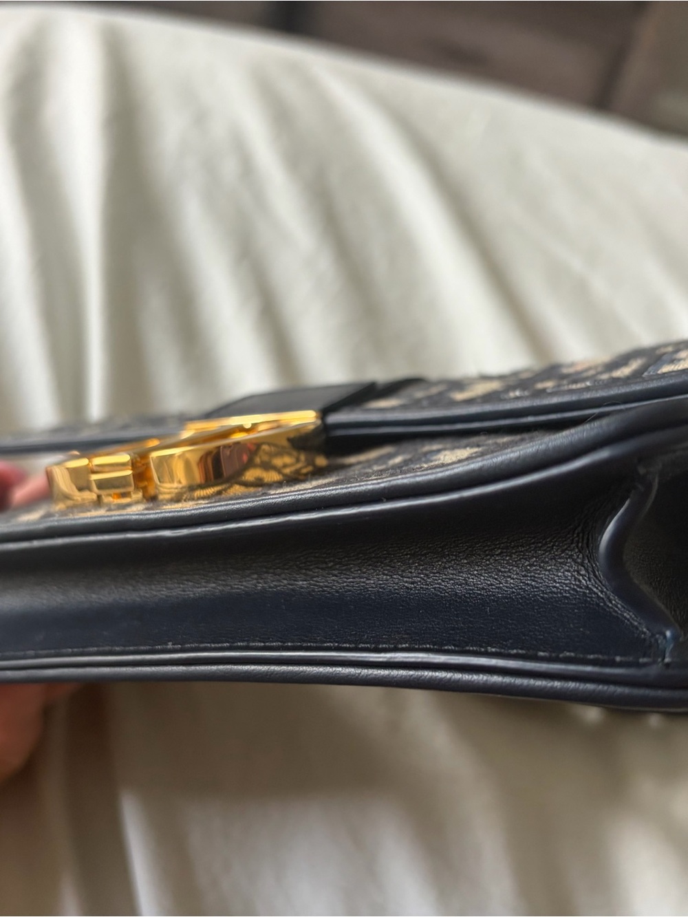 Dior Navy and Beige Oblique Montaigne Crossbody Bag with Gold Hardware - Picture 7 of 10